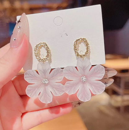 Stunning Acrylic Flower Earrings Featuring a Lively Floral Pattern
