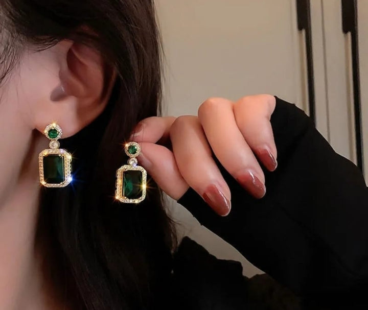 Black stainless steel fashion earrings for women